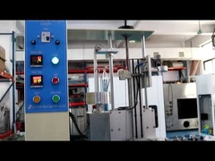 家庭用電化製品の電源コード固定試験装置の手動操作